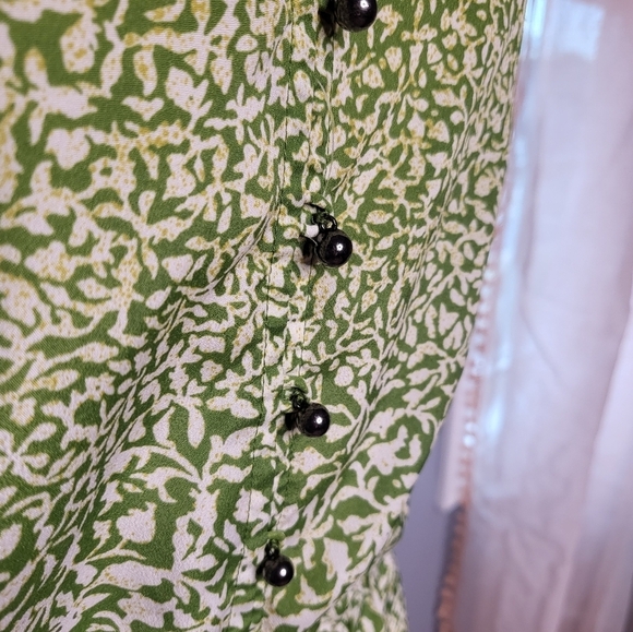 Banana Republic Green Floral Peplum Top - Picture 4 of 9